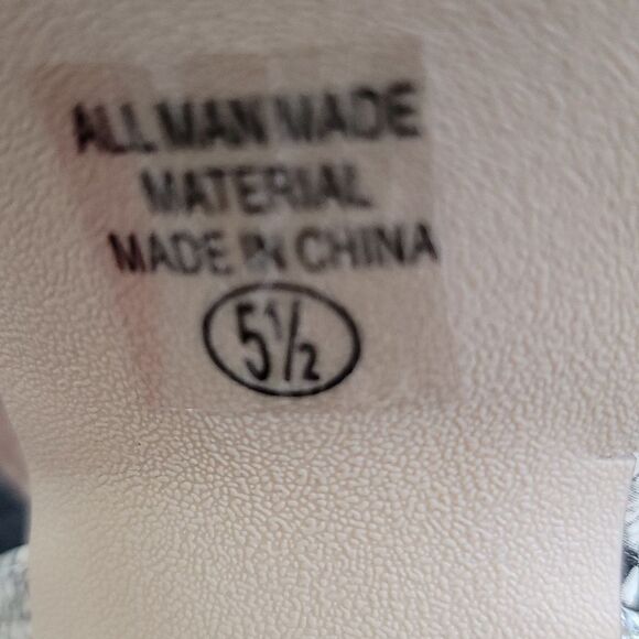 BRAND NEW SODA MACEY PYTON SLADIES WOMEN'S BLOCK HEEL SANDALS - Picture 15 of 16